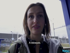 Amerikansk, Pik sutte, Hundestilling, Kjole, Komme på ansigtet, Pov, Offentlig, G streng