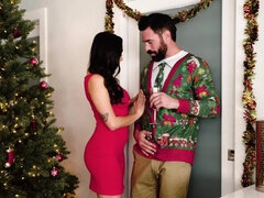 Busty sweetheart and her gentleman meet Christmas in bed