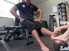 guy worships soles in Gym - hot