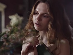 Odessa Young nnude full frontal