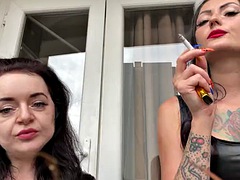 Sadomasoquismo, Tetas grandes, Europeo, Fetiche, Látex, Ruso, Fumando, Tetas