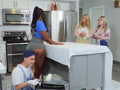 Iso perse, Isot tissit, Suihinotto, Ruskeahiuksinen, Rintava, Lähikuva, Äiti jota haluaisin panna, Häät