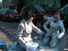 Briga de gatas, Ao ar livre cartaz de rua outdoor, Público, Molhadoa