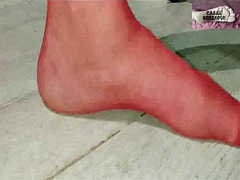 Nylon feet 1