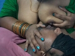 Store smukke kvinder, Par, Laktere, Ældre kvinde, Mælk, Naturlige bryster