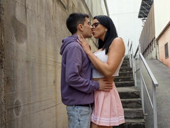 Hard sex outdoors with insatiable bitch Jolee Love