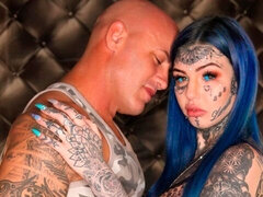 Sext tattooed girl with silicone tits Amber Luke fucked in the missionary pose