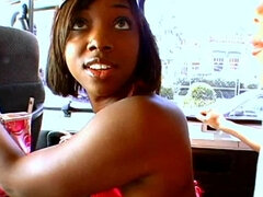 Zadek, Kuřba, Brunetka, Stříkání spermatu, Drobounká, Pička, Vyholené, Kozičky