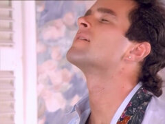 Isot tissit, Rintava, Spermashotti, Käsihoito, Alusvaatteet, Toimisto, Punapää, Tissit