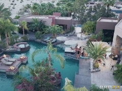 18 jaar, Grote kont, Blond, Hardcore, Orgie, Klein, Kut duiken, Tieten likken