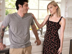 Culo grande, Verga grande, Tetas grandes, Rubia, Mamada, Lamidas, Masturbación, Madres para coger