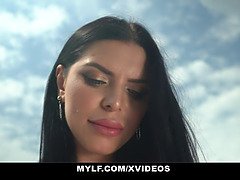 Mylf - russian porno star (Kira Queen) makes her butler's day by fucking him