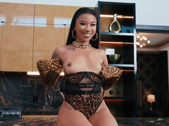 Aziatisch, Masturbatie, Biljart, Alleen, Tieten likken