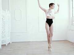 Ballet teen Kayla hot erotic solo