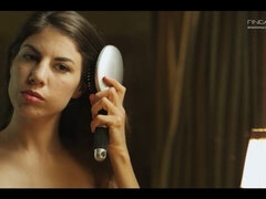 Brunetka, Nahota, Přírodní prsa, Softcore, Sólo, Teenka, Kozičky