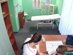 Amaterji, Fafanje, Notranji izliv, Doktor, Prstni, Medicinska sestra, Prvoosebno snemanje seksa, V uniformi