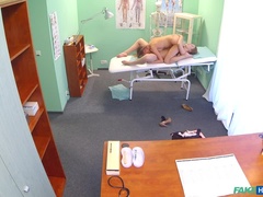 69 negenenzestig, Arts, Vingeren, Masseren, Verpleegster, Kantoor, Uniformpje, Bekijker