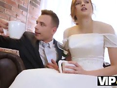 Vip4k. un uomo ricco paga bene per scopare una giovane ragazza calda il giorno del suo matrimonio