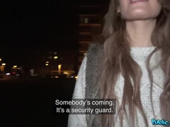 Brittiläinen, Kyrpä, Raha, Julkinen