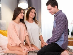 Amador amadora, Pauzão, Boquete, Transar de quatro, Melharucos naturais, Adolescente, Sexo grupal a três, Tetas