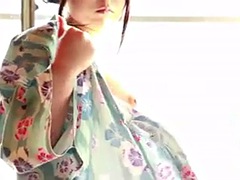 Zunanji izliv, Japonka, Najstnice, Igrače