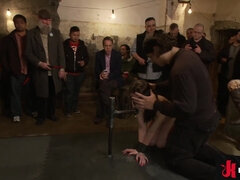 Analny, Tyłek, Brunetka, Łechtaczka, Dominacja, Fetysz, Publiczny, Ostro