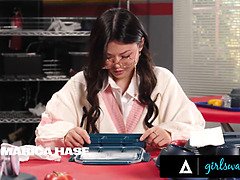 Aasialainen, Musta, Nainen, Nyrkitys, Hd, Lesbo, Orgiat, Todellisuus