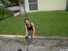 Минет, Брюнетки, Автобус, Сперма во рту, Семяизвержение, Секс без цензуры, Хд, Бритые