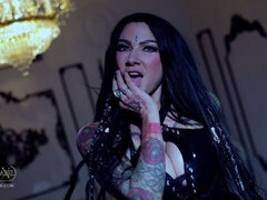 Μεγάλος κώλος, Μελαχροινή, Μαλακία με το δάχτυλο για γυναίκες, Αυνανισμός, Ώριμη γυναίκα, Μόνος, Τατουάζ, Βυζιά