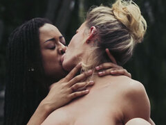 Audition, Blondine, Bil, Fødder, Fetish, Lesbisk, Udendørs, Bryster