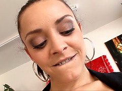 Tette grandi, Brunetta, Europea, Hd, Succhiando, Tette