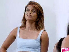 Amateur, Pequeña, Realidad