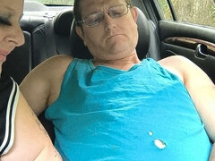 素人, アメリカ人, ぽっちゃり, 車, カップル, 口内発射, 手コキする, 熟年