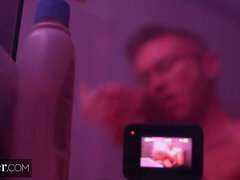 Store bryster, Blondine, Sædskud, Langt ned i halsen, Hårdt, Imellem racer, Ridning, Spanking