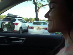 Amatoriale, Brunetta, Fidanzata, Piccola, Punto di vista pov, Pubblico, Tette, Guardone