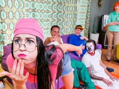 큰 엉덩이, 오랄섹스, 도기스타일, 더블 삽입, 그룹, 밀프, 면도된, 문신