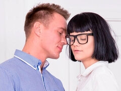 Amatööri, Iso kulli, Suihinotto, Ruskeahiuksinen, Takaapäin, Lyhyt tukka, Laiha, Teini