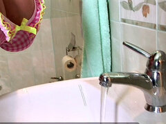 Badeværelse, Brunette, Indier, Italiener, Onani, Bad, Solo, Legetøj