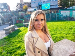 Stor røv, Stor pik, Store bryster, Pik sutte, Hundestilling, Lingerie, Pov, Bryster