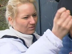 Spermaladung, Europäisch, Deutsch, Handjob, Milf, Im freien, Retro