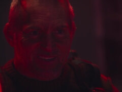 Tekintélyes didik, Cumizás, Gesztenyebarna, Pénisz, Arcra élvezés, Latin lány, Nyalás, Rövid haj