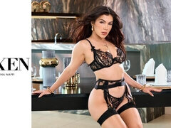 Duży tyłek, Duży kutas, Duże cycki, Obciąganie, Brunetka, Styl na pieska, Włochaty, Cipka