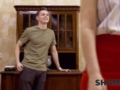 Obciąganie, Brunetka, Puma, Styl na pieska, Hd, Dojrzałe, Mamuśka, Rosyjski