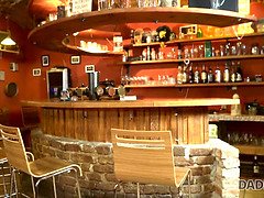 Брюнетки, Дедушка, Бабушки, Огромные размеры, Лизание, Натуральные сиськи, Киски, Сиськи