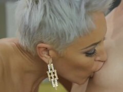 Sadomasochismus, Kitzler, Geile alte tussi, Puppe, Latina, Lesbisch, Milf, Titten