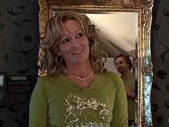 Blond, Kukk suging, Ansiktssperm, Fingring, Bestemor, Hardcore, Pupper