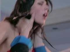 Sucer une bite, Brunette brune, Léchez, Seins naturels, Piercing, Chatte, Tatouage, Nénés