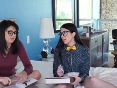 Mamada, Morena, Hija, Familia, Gafas, Grupo, Pov, Coño