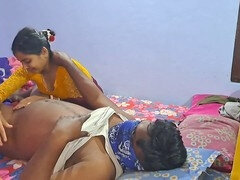 Newlywed Indian couple enjoy steamy bedroom session in Hindi sex video
