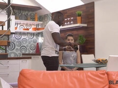 18 éves, Monumentális dákó, Cumizás, Pénisz, Európai, Ujjazás, Nyalás, Tini